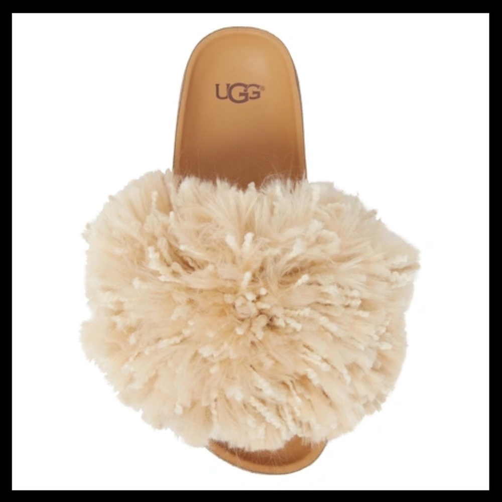 UGG Cindi Beige Yarn SandalsHard To Find - Picture 4 of 9